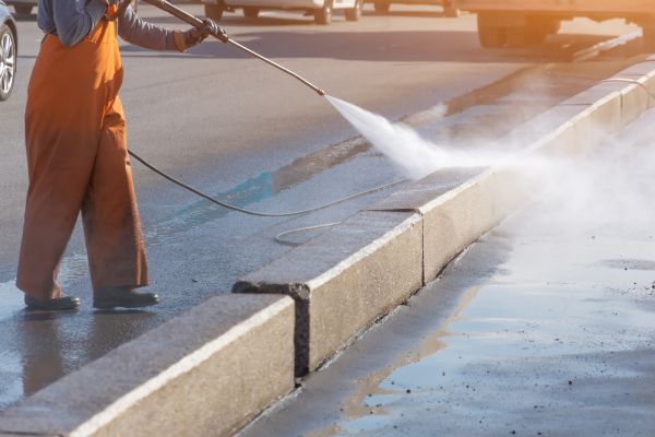 Cost of Commercial Concrete Cleaning in Greeley