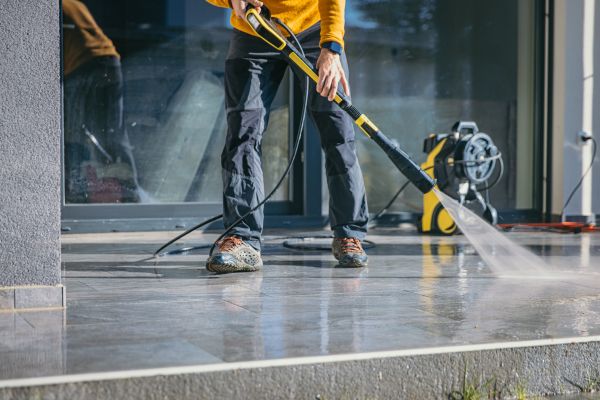 Cost of Concrete Cleaning in Greeley