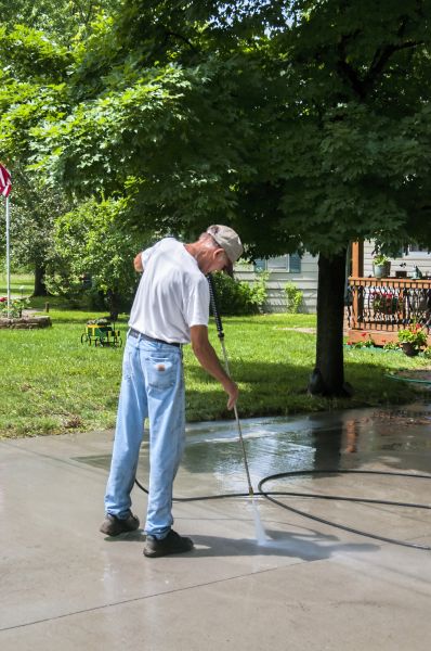 Cost of Driveway Concrete Cleaning in Greeley