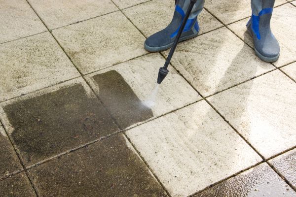 Cost of Outdoor Concrete Cleaning in Greeley